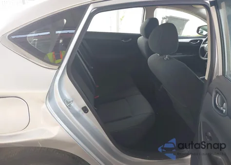 2019 Nissan Sentra S z USA, uszkodzony, nr VIN 3N1AB7AP8KY223336